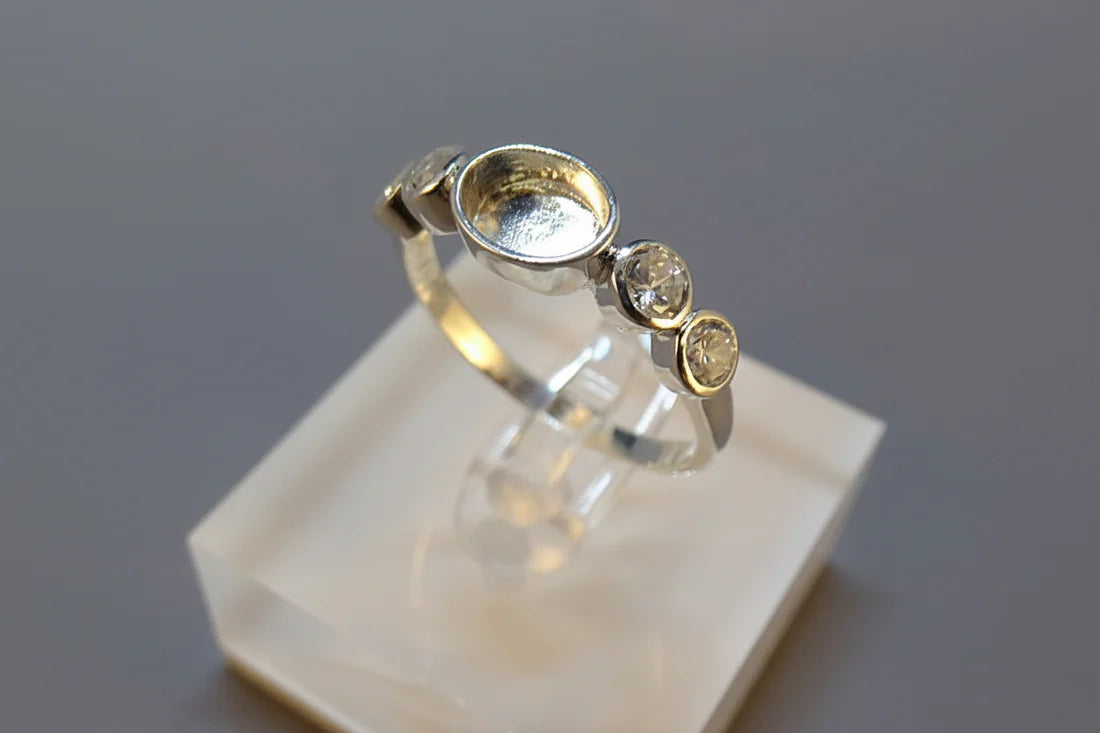 Simple Solid Silver Oval Ring - 0233L