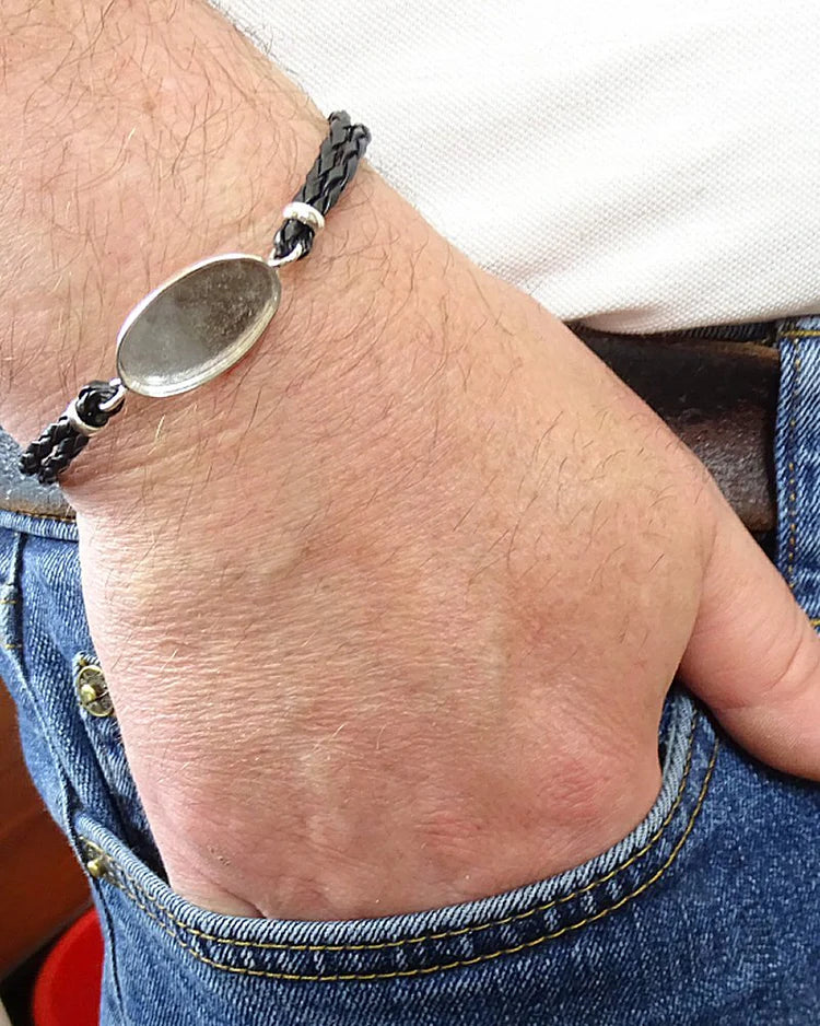 Gents - Silver oval and leather Bracelet - 0521S