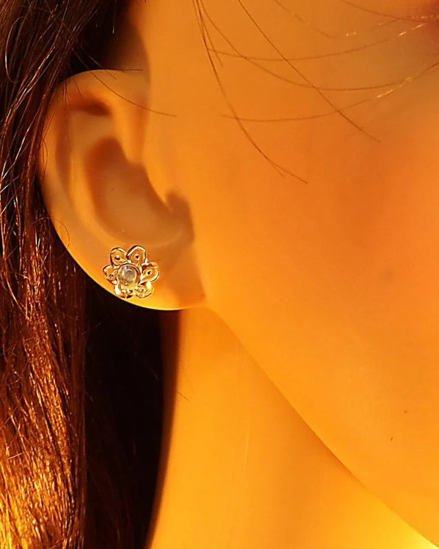 Silver Studs Flower Earrings - 0610S