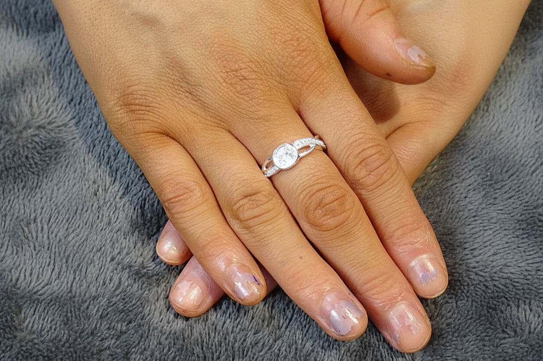 Solid Silver Entwinned Ring - 2015L