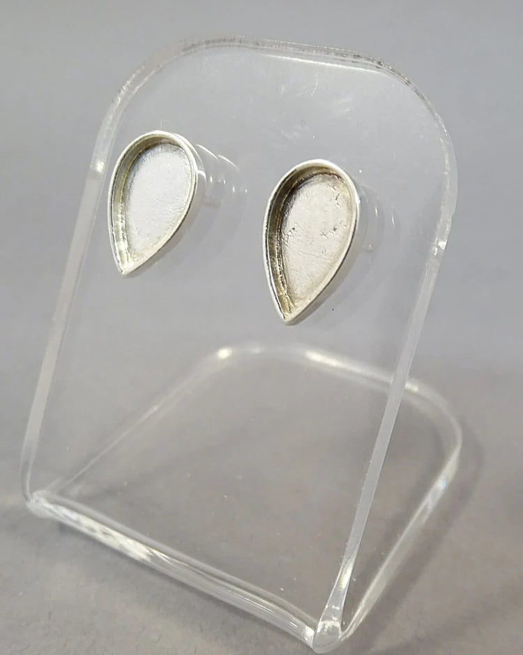Silver Pear Shape Stud Earring - 0018S