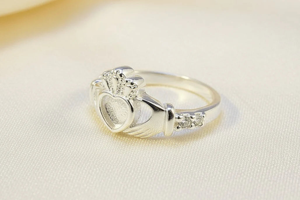 Silver 925 Claddagh Ring  - 0138L