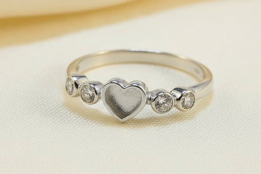 Silver heart ring with cz stones - 0223L