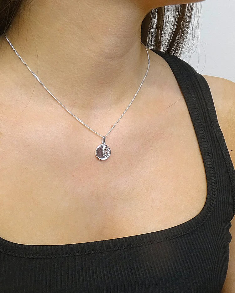 Solid Silver Leaf Necklace - 0511S