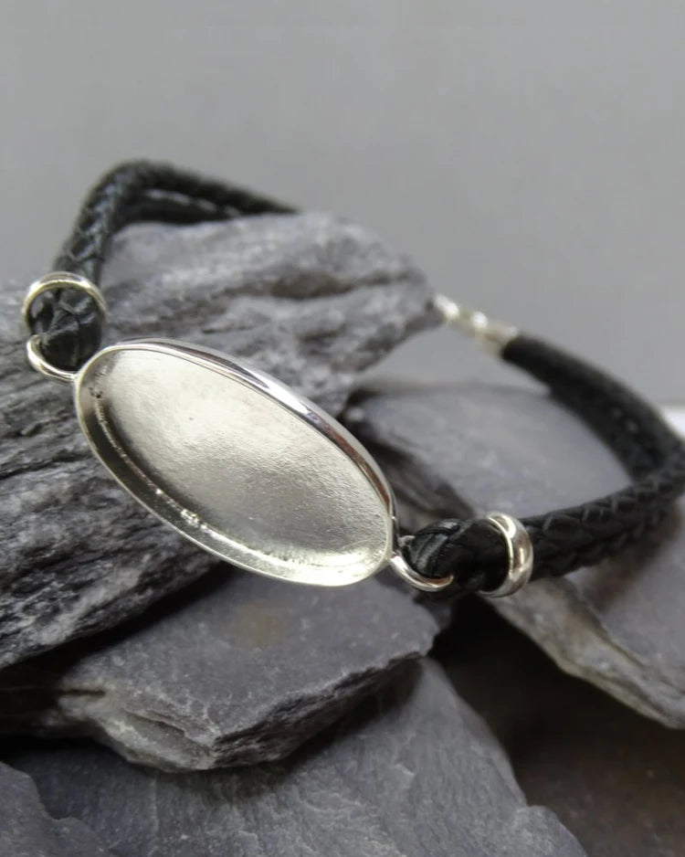 Gents - Silver oval and leather Bracelet - 0521S