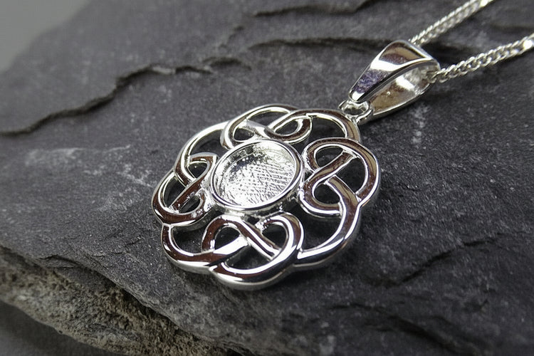 Solid silver Celtic Necklace - 0556S