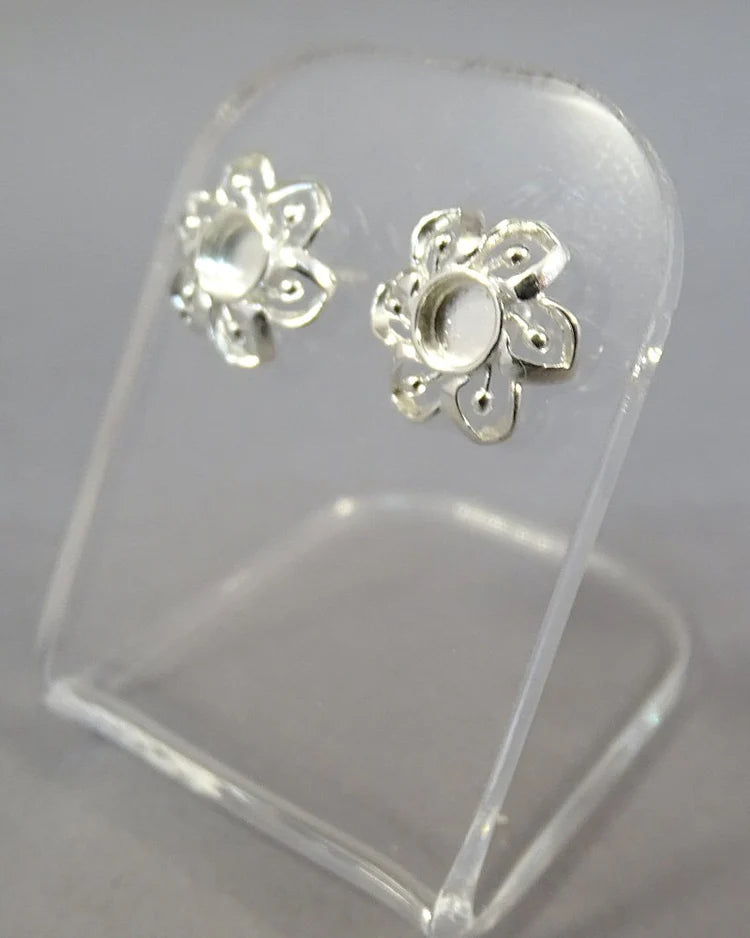 Silver Studs Flower Earrings - 0610S