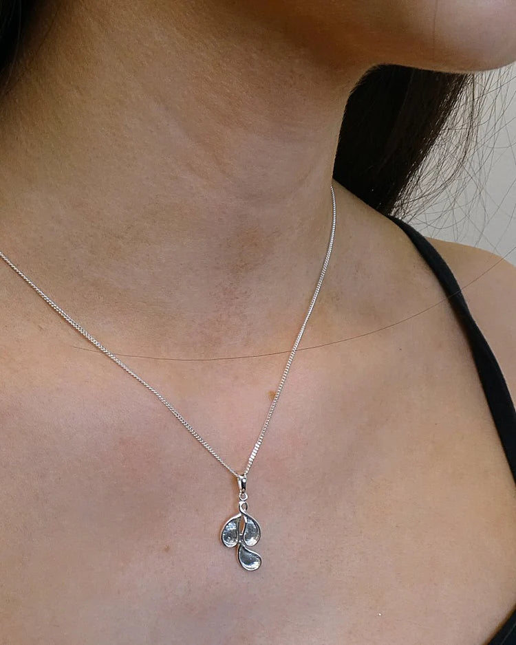 Solid Silver triple tear drop necklace - 0629S