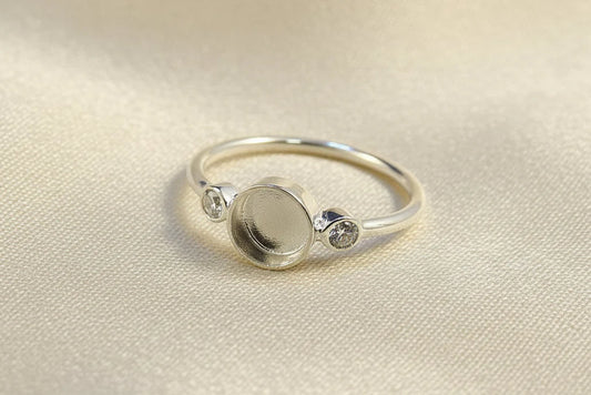 Simple Solid Silver Ring  - 0832L