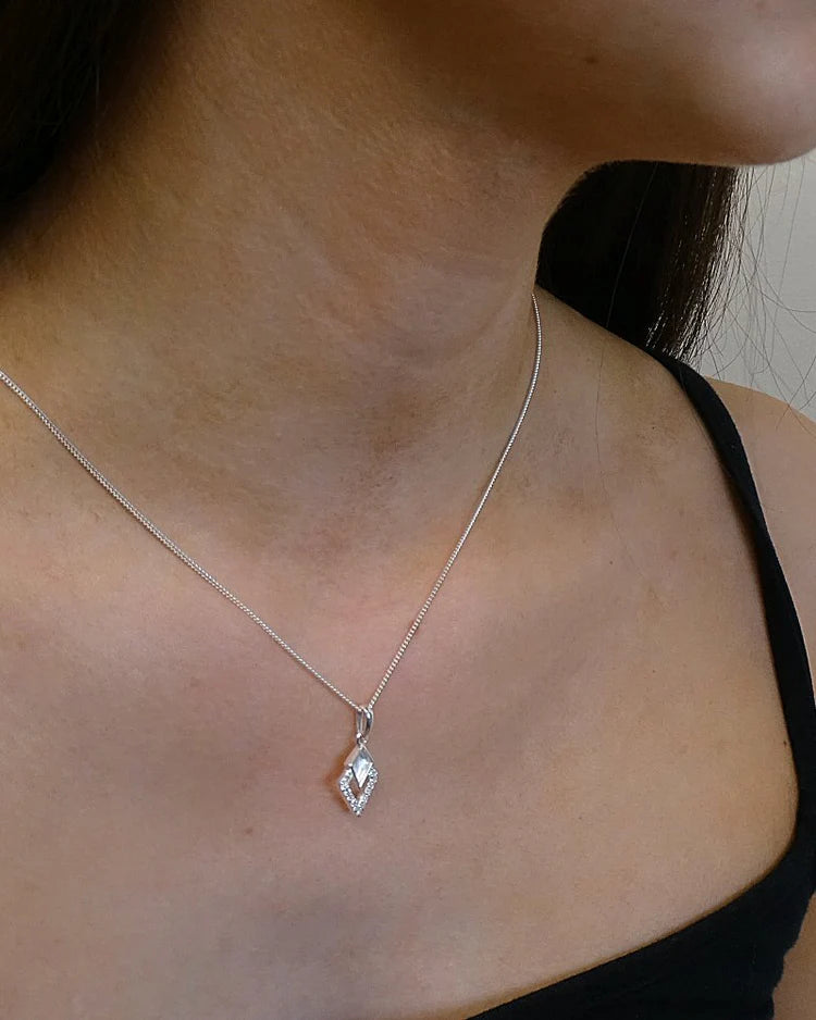 Silver kite shape Necklace - 1029