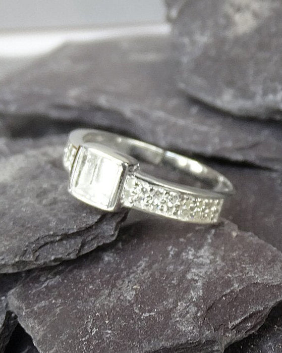 Sold Silver cz ring   -  1036N