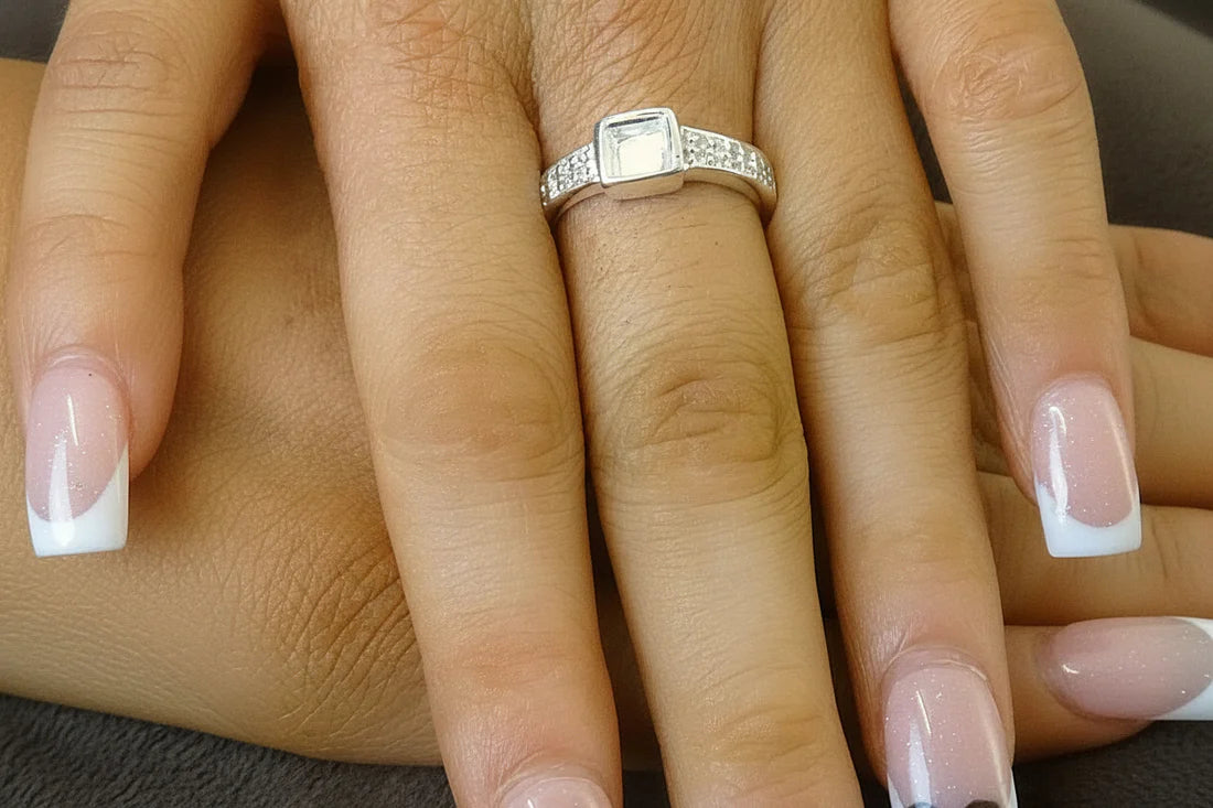 Sold Silver cz ring   -  1036N