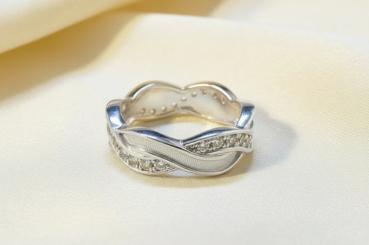 Solid Silver Entwinned CZ Ring  - 1076M
