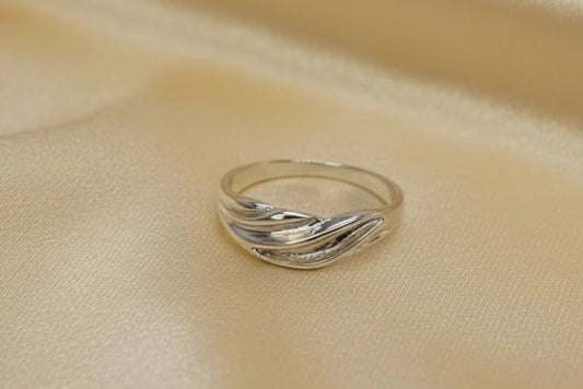 Silver swirl ring - 1098J