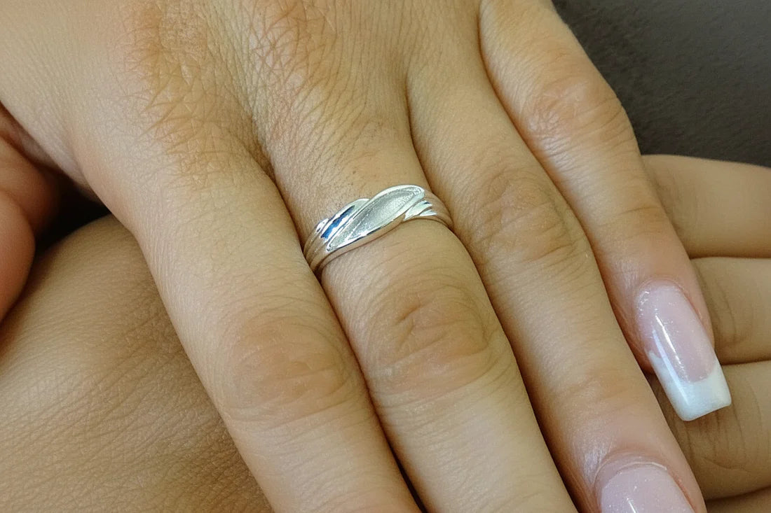 Silver swirl ring - 1098J