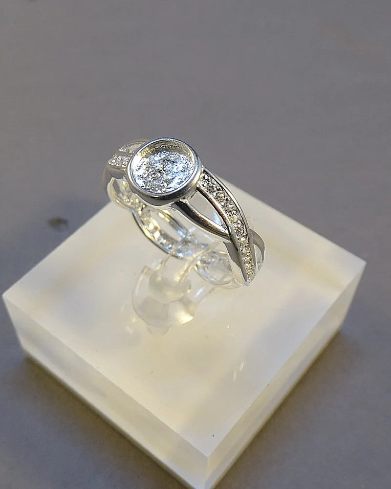 Solid Silver Entwinned Ring  - 2015L