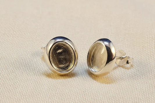 Silver 8x6 Cushion Edge Ear Studs - 0447S
