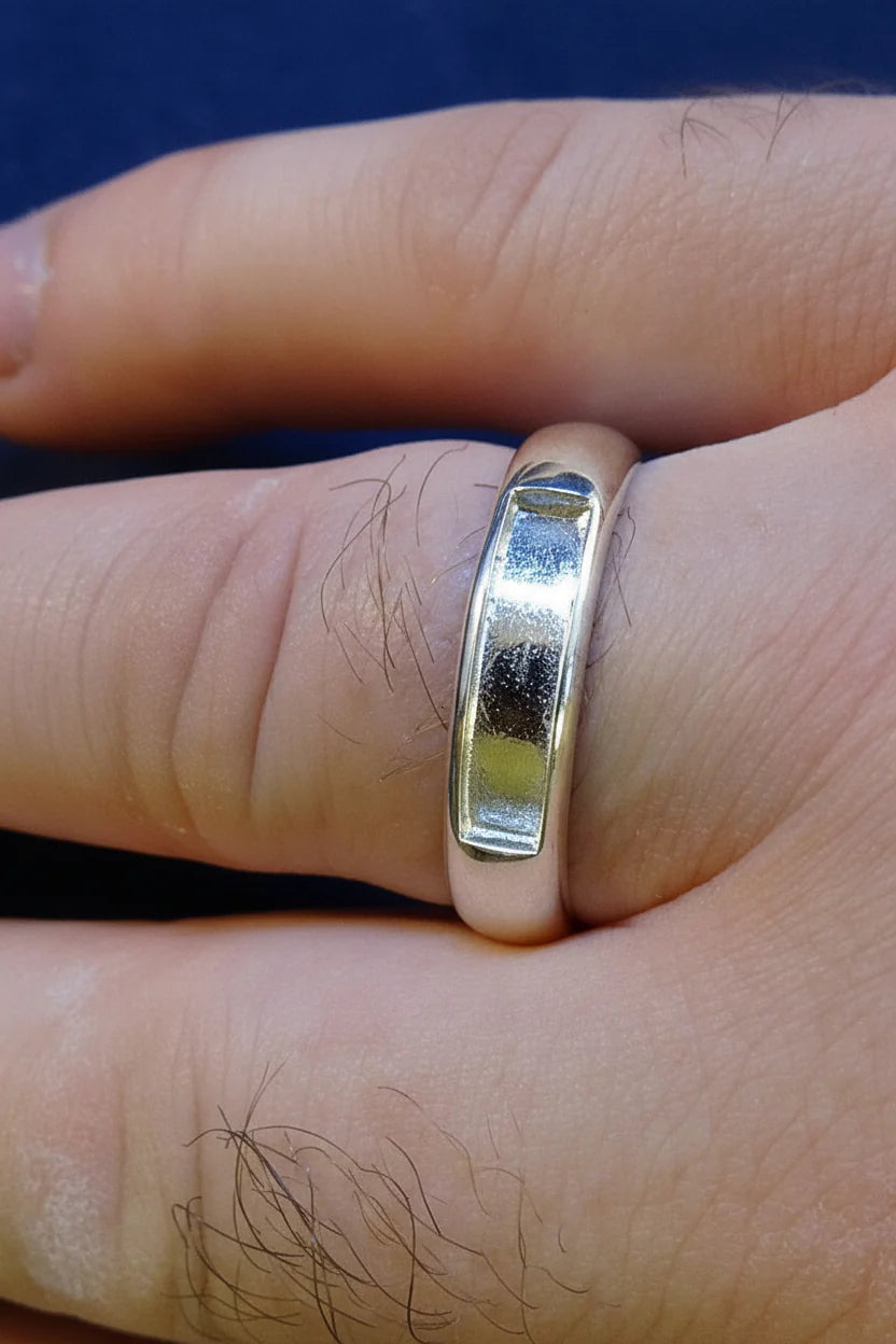 Gents Silver Ring With Channel - 0965S
