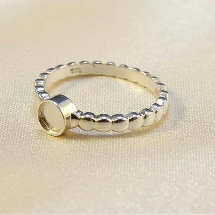 Bobble Shank Sterling Silver Memorial Ring