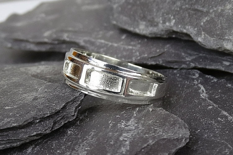 Four Section Sterling Silver Memorial Ring