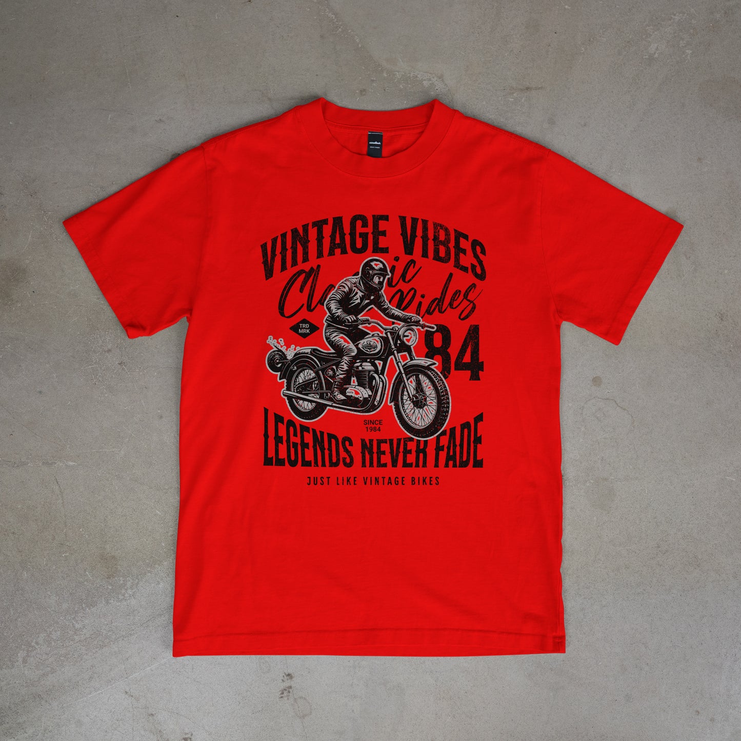 Vintage Vibes - Tee
