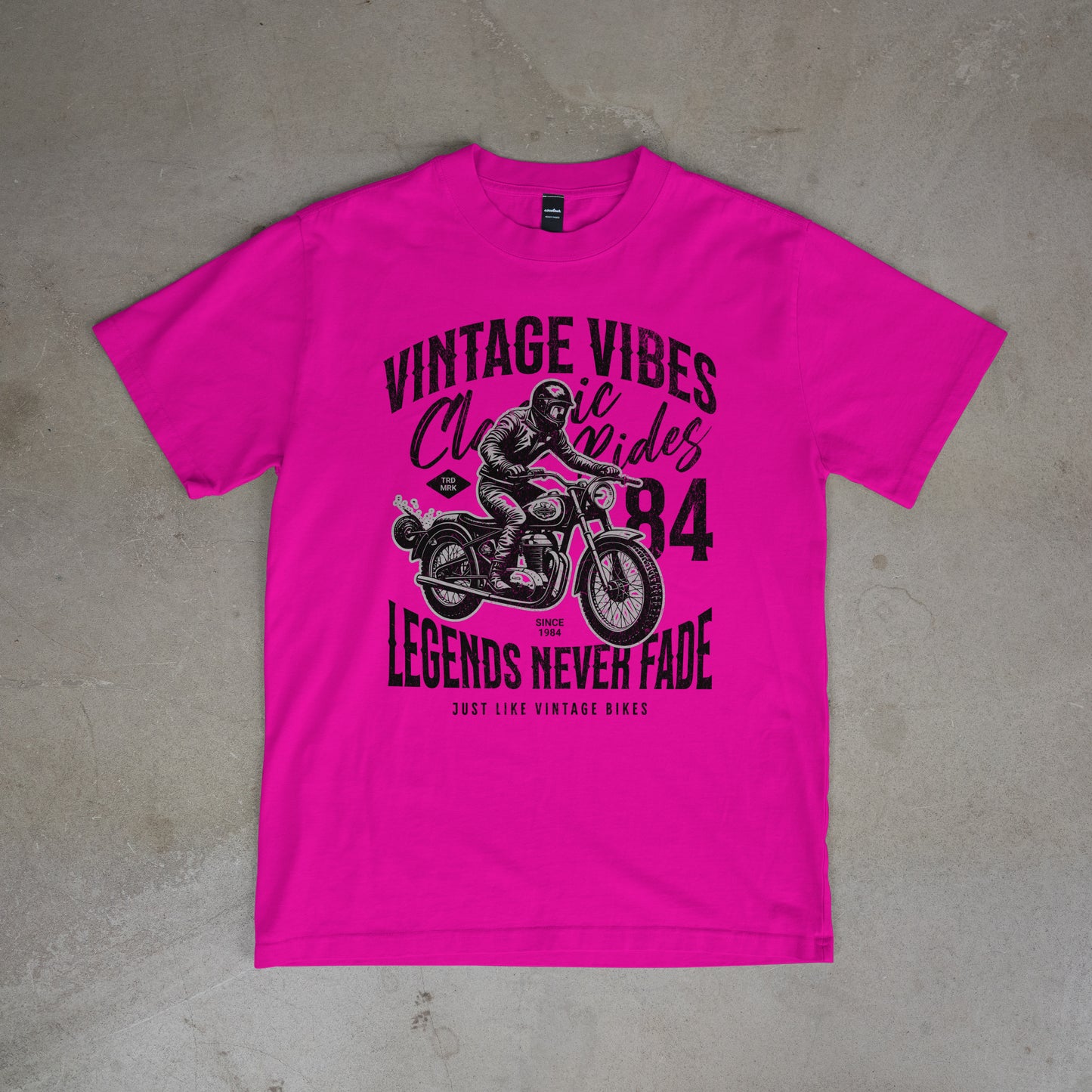 Vintage Vibes - Tee