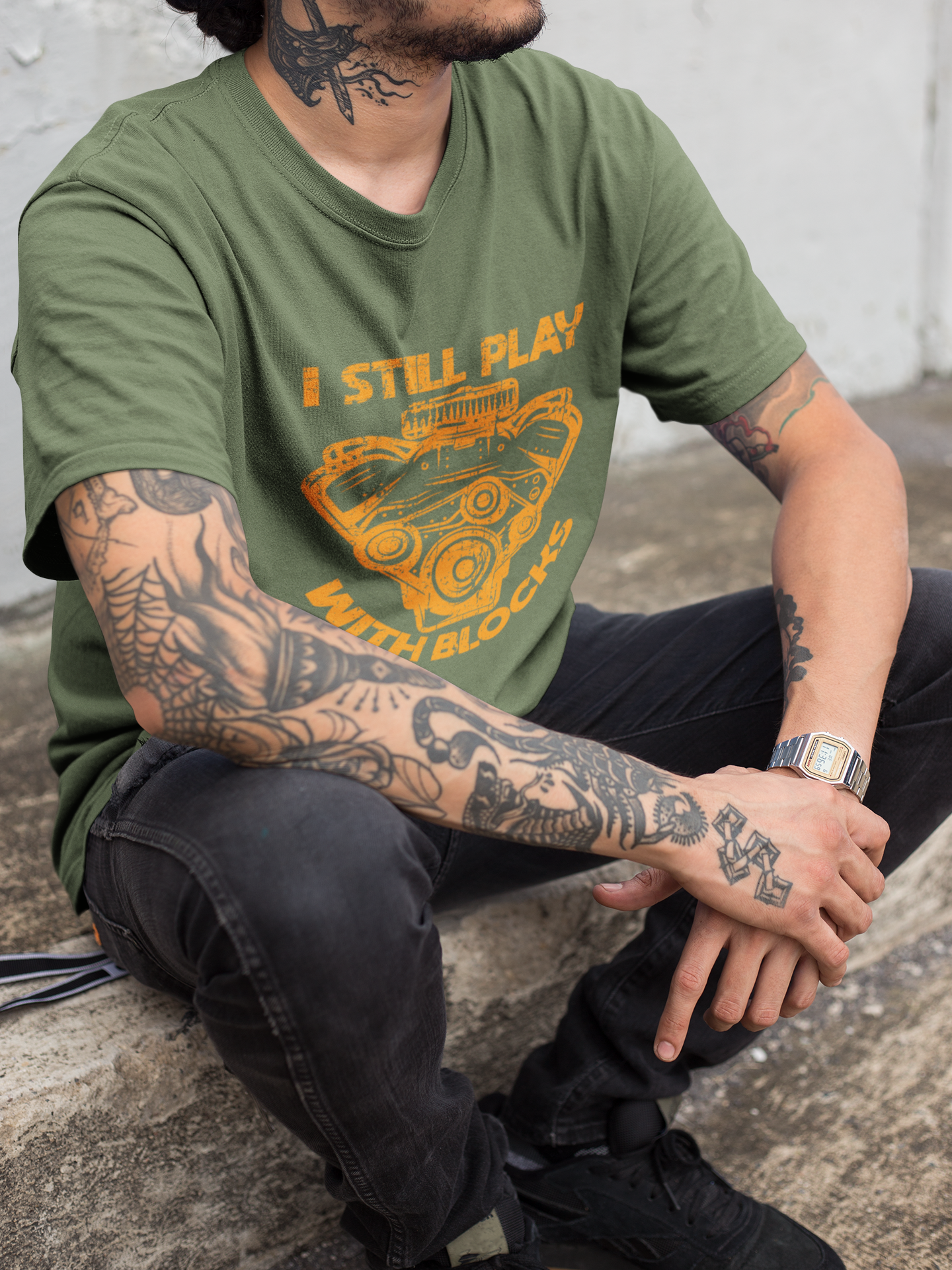 I still play with blocks - T-Shirt