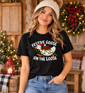 Festive Goose on the Loose – Funny Christmas Unisex T-Shirt